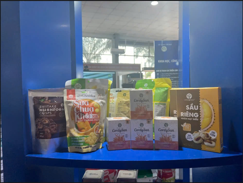 Vườn ươm công nghệ công nghiệp Việt Nam - Hàn Quốc tham gia trưng bày tại Hội chợ, triển lãm 'Thành phố Cần Thơ - 20 năm thành tựu và phát triển'
